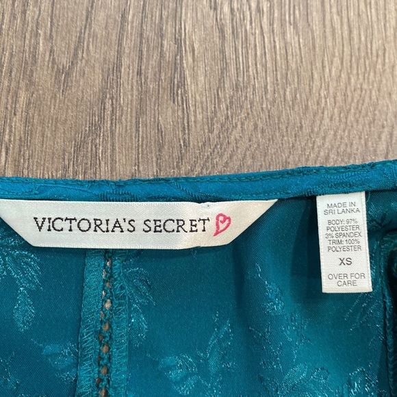 Victorias Secret Vintage Emerald Green Slip Size XS - Picture 11 of 11